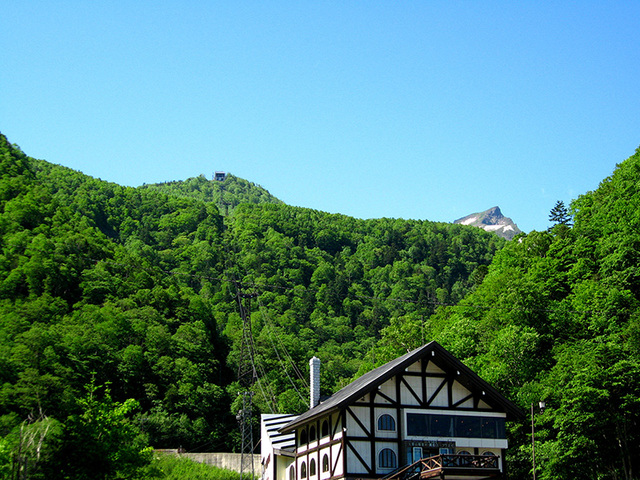層雲峡温泉 朝陽リゾートホテル 【素泊まり】お食事時間を気にしない気ままな旅におすすめ（018）