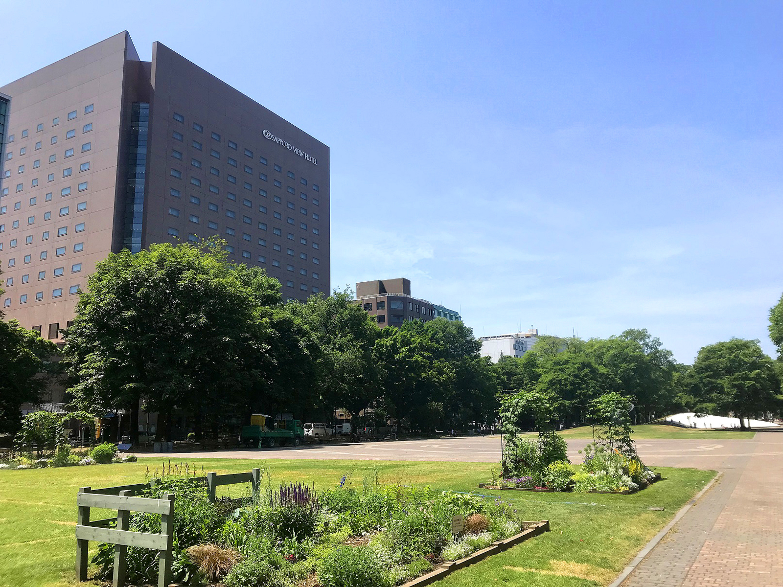 札幌ビューホテル大通公園 [大通公園側の客室]【ベーシック】VIEW　STAY　＜素泊り＞