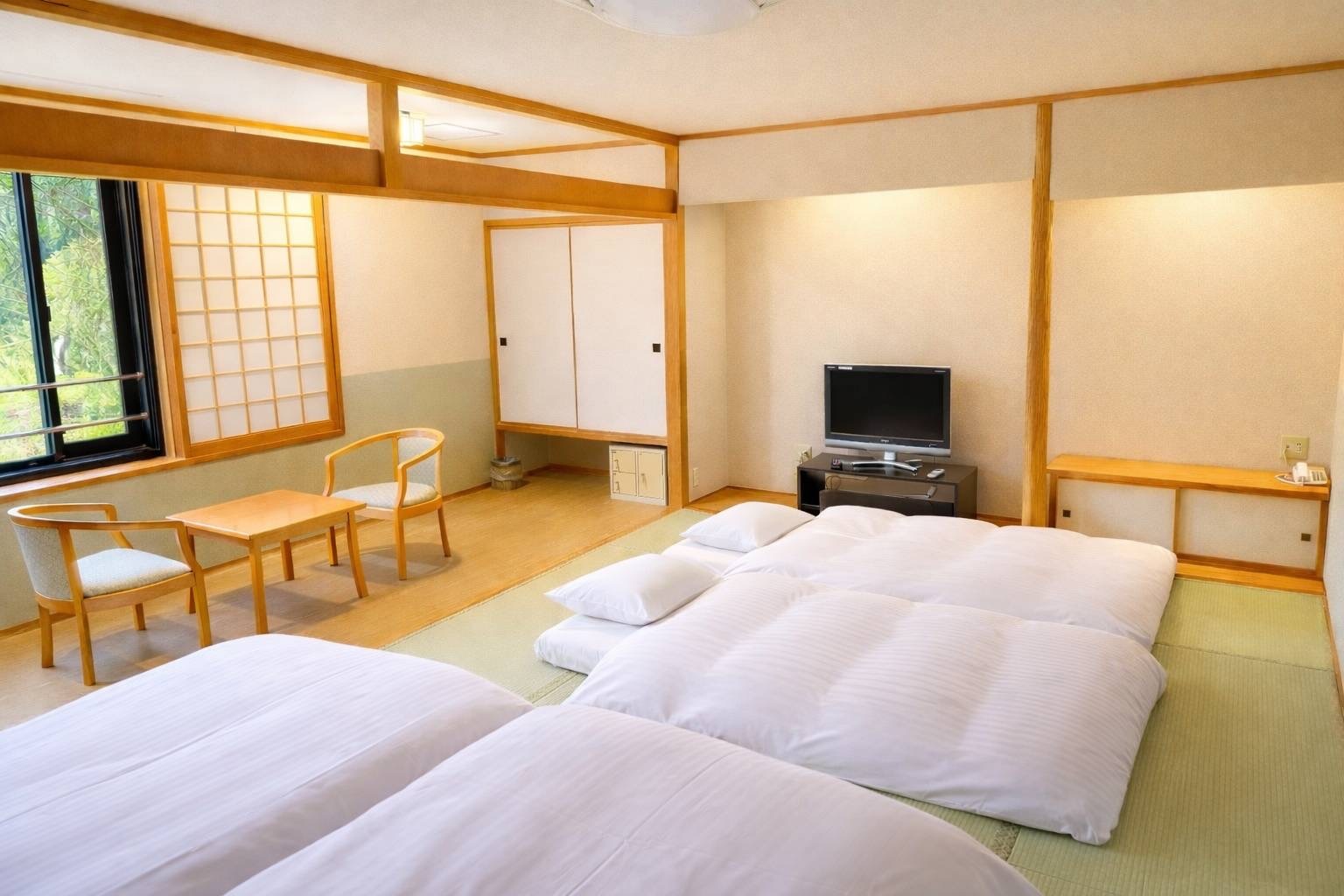 層雲閣MOUNTAIN RESORT 1923 【禁煙】和室ツインルーム(ベッド2台＋お布団2組)