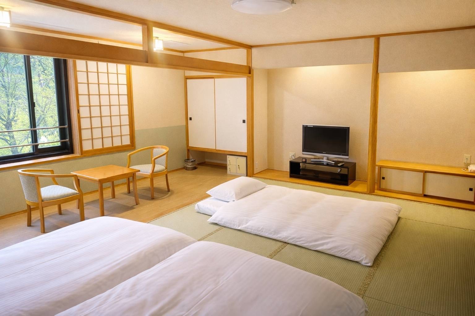 層雲閣MOUNTAIN RESORT 1923 【禁煙】和室ツインルーム(ベッド2台＋お布団1組)