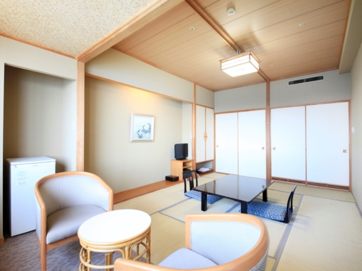 平成館しおさい亭 街側和室