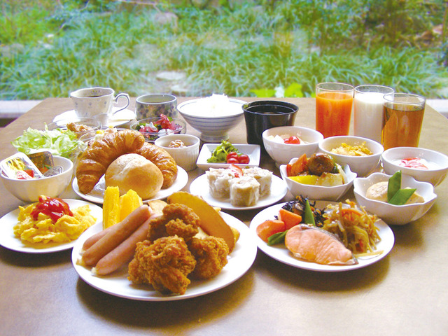 ホテルクラウンヒルズ釧路 当館人気【朝食付き】大好評！ホテル最上階10Fレストランにて35種和洋朝食バイキング付き♪