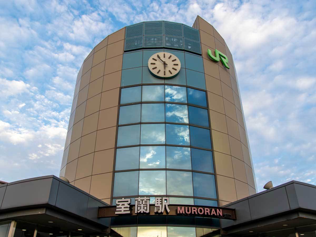室蘭プリンスホテル 【月末月初がお得】駅チカ＆駐車場無料で出張にも観光にも便利！（素泊り）＜姉妹館の浴場利用無料♪＞