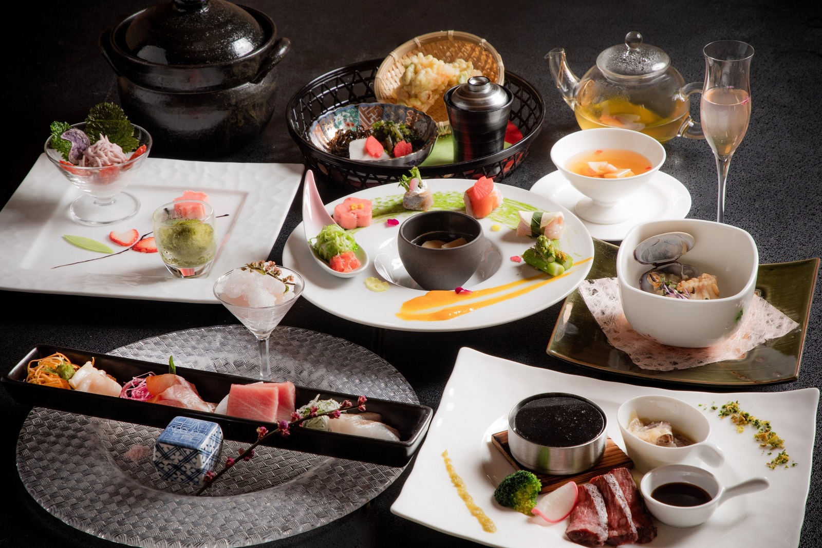 望楼NOGUCHI函館 【スタンダード】半個室食事処で和洋創作会席を堪能／1泊2食