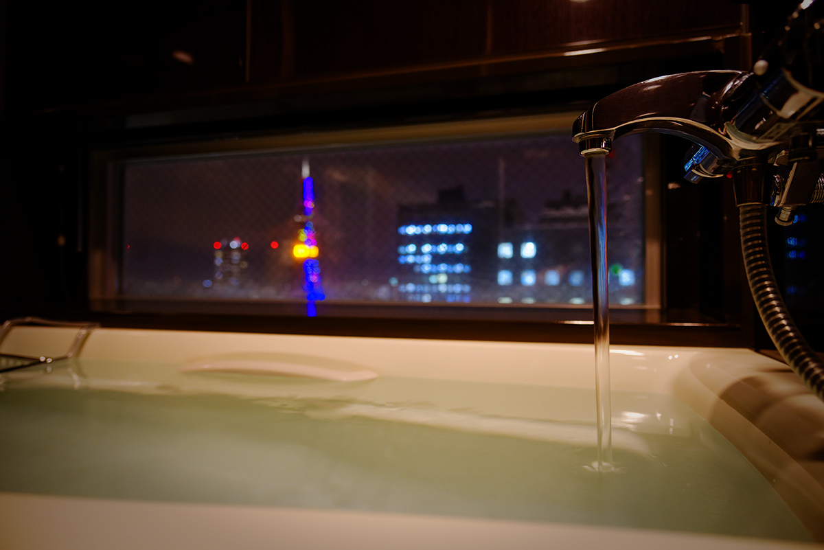 クロスホテル札幌 ビューバスで、最高のひとときを。
