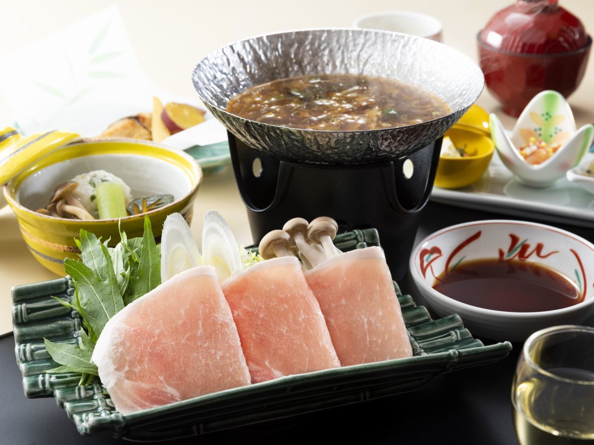 ホテルゆもと登別 □夕食はお部屋でゆっくり～遊湯食彩～【ゆもと膳】