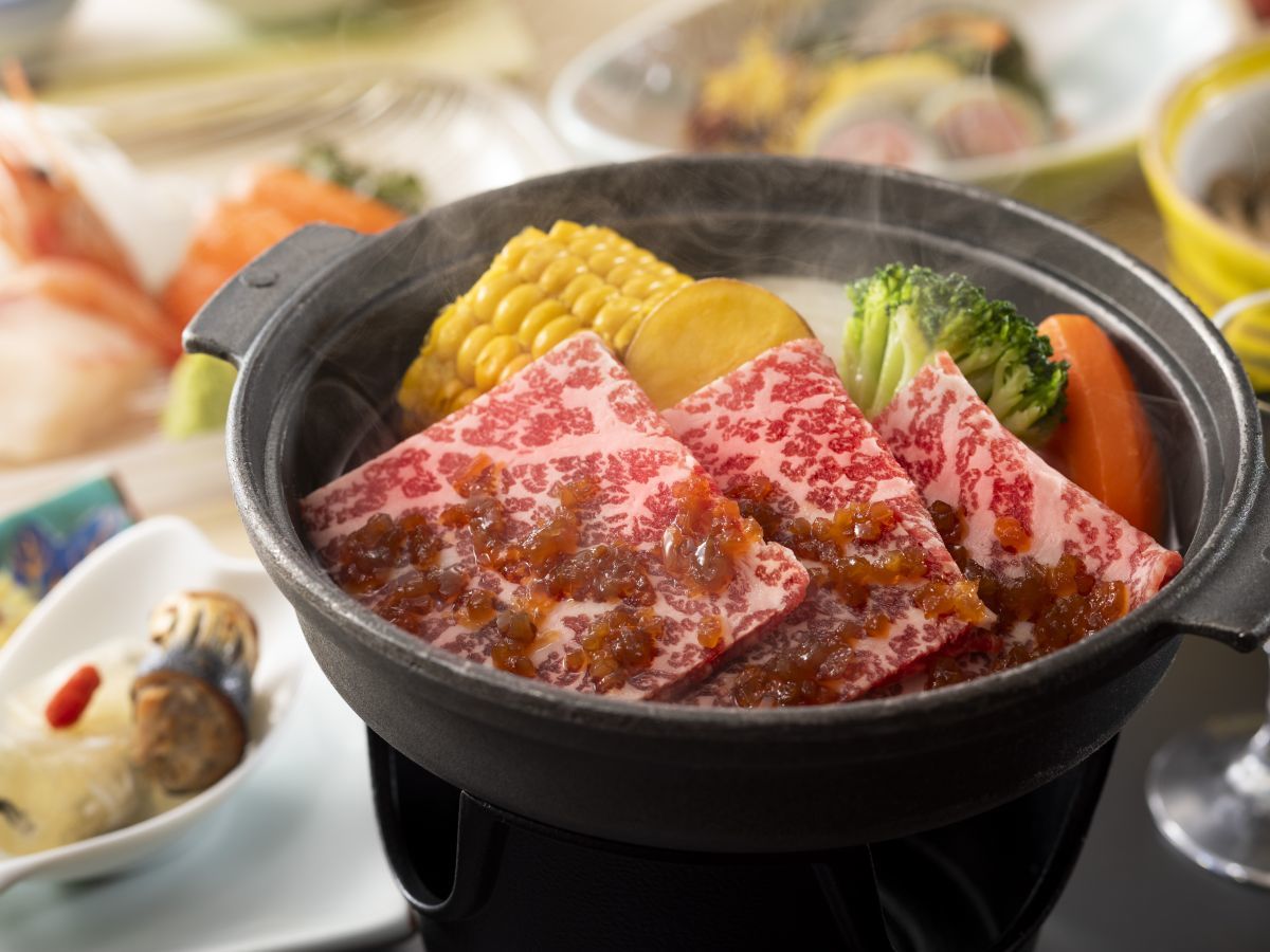 ホテルゆもと登別 特典付【1泊夕食プラン】早めの出発や、朝はゆっくりの方！笑福御膳【牛肉メイン】（夕食のみ）