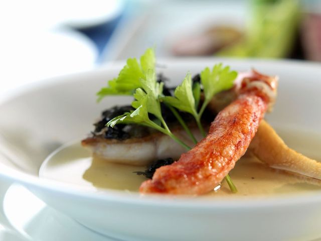 サロマ湖 鶴雅リゾート 【スタンダード】1泊2食付き！オホーツクの海産物が満載♪特選創作ディナー