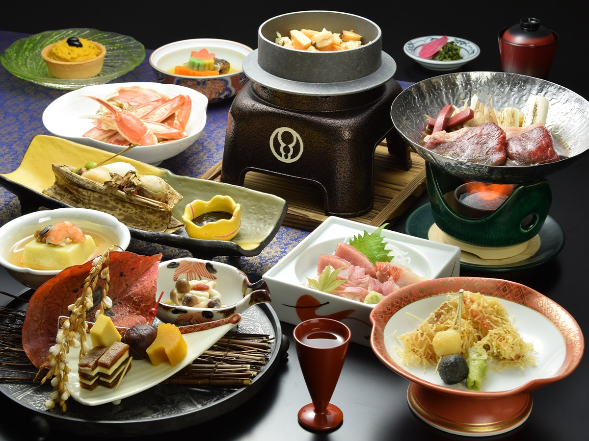 第一滝本館 【食事処】いつもより贅沢な会席を半個室のテーブル席で／特別御膳★★☆＜湯の里＞