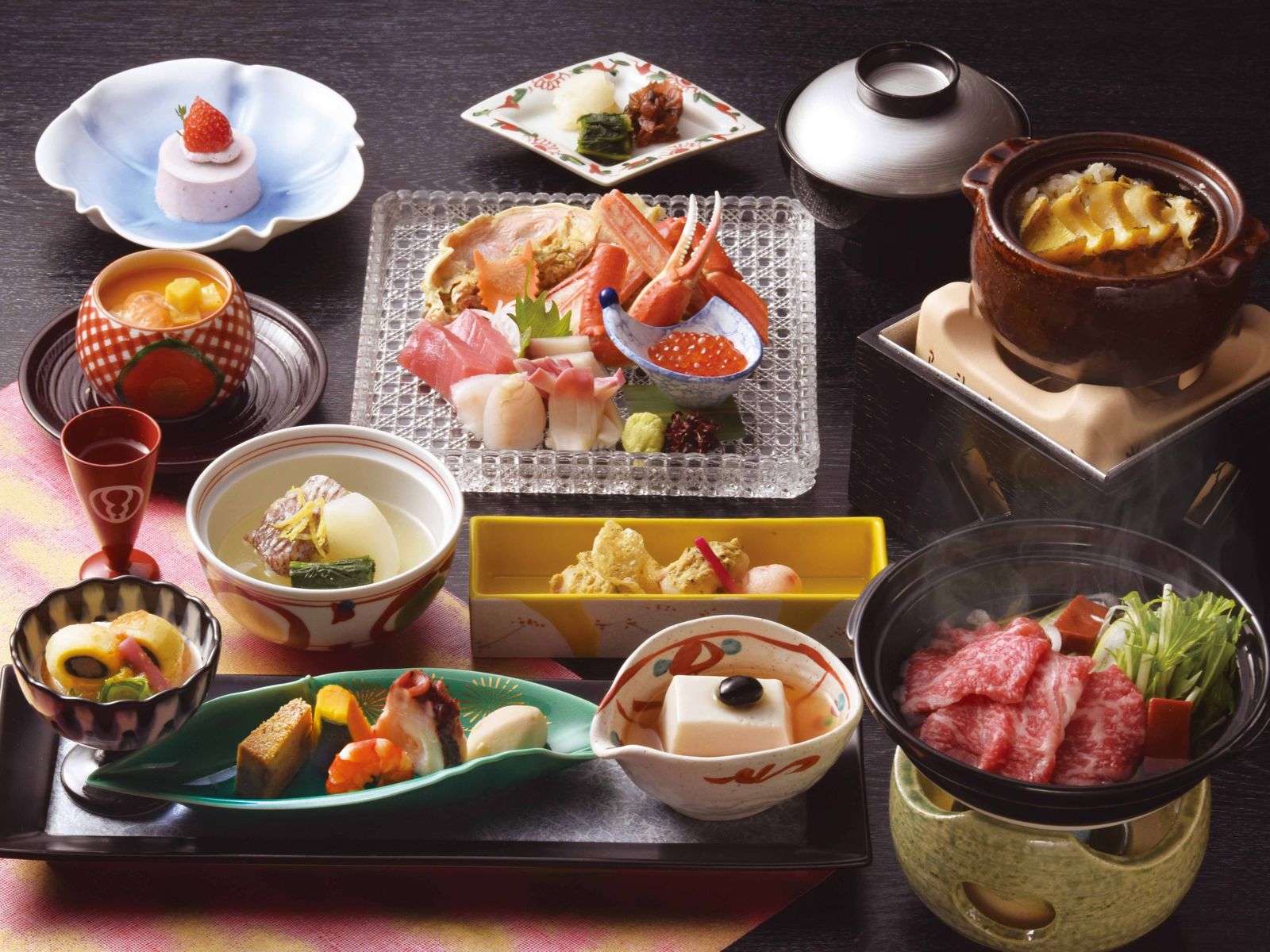 第一滝本館 【お部屋食】前菜から楽しむ充実のおもてなし／特別御膳★★☆