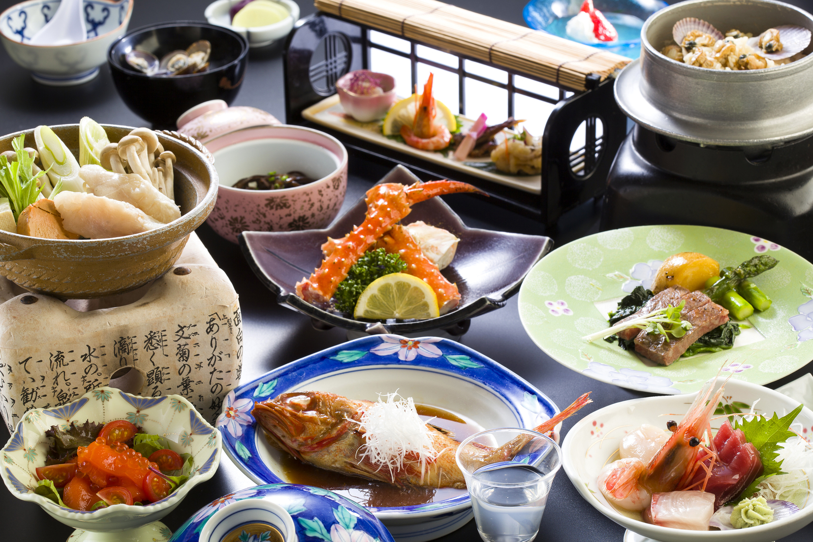 ホテル網走湖荘 【魚介ざんまい！】 潮彩膳で満腹プラン★　／２食付・和洋室・レイクビュー
