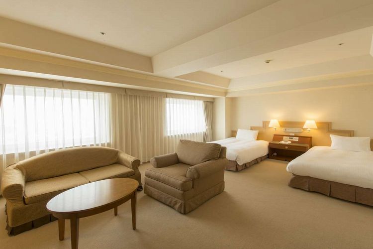 ホテルマイステイズプレミア札幌パーク デラックスツイン＜41㎡＞2つの窓から光が差し込み上層階では景色も楽しめます