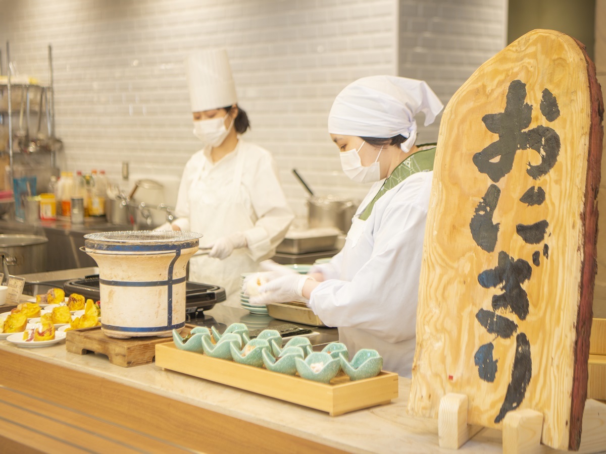 登別万世閣 【遅い到着も大歓迎！】1泊朝食満喫プラン