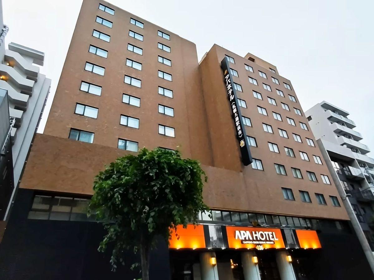 アパホテル〈札幌大通駅前南〉