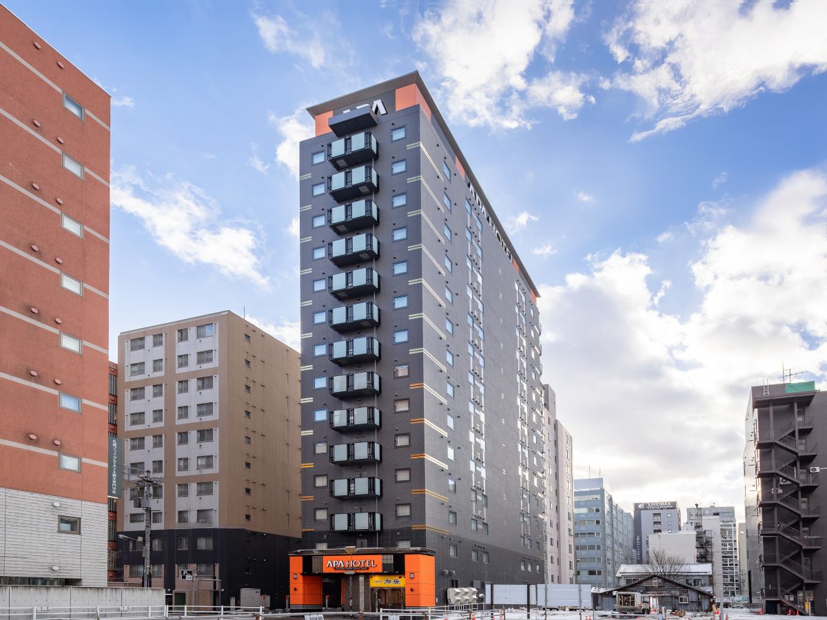 アパホテル〈札幌大通駅前西〉