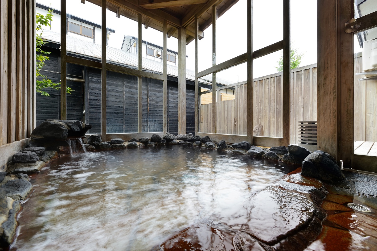 鰺ヶ沢温泉　水軍の宿 専用温泉付客室『湯久楽人くらぶ』限定～お夕食は『松御膳』をお食事処にて～■オールインクルーシブ■