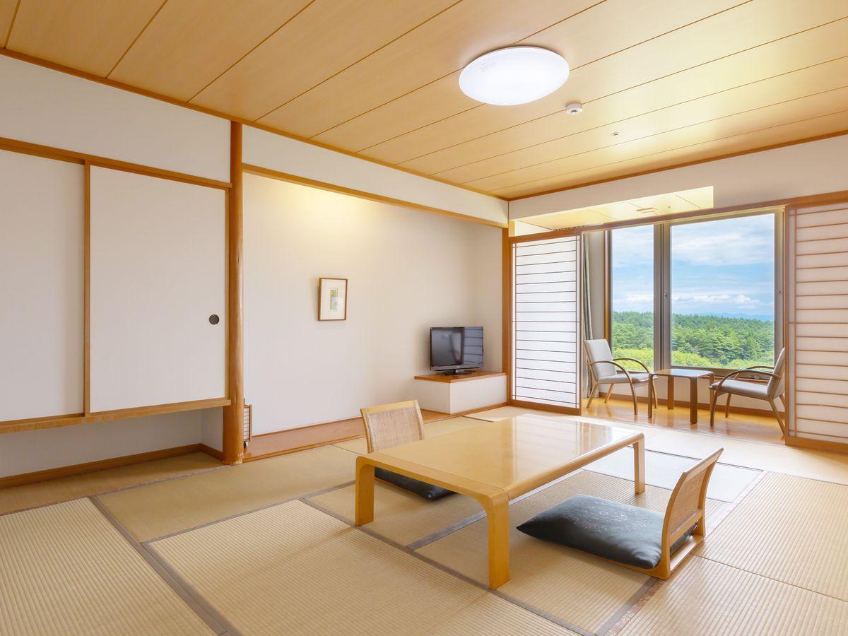 亀の井ホテル 青森まかど 和室12畳