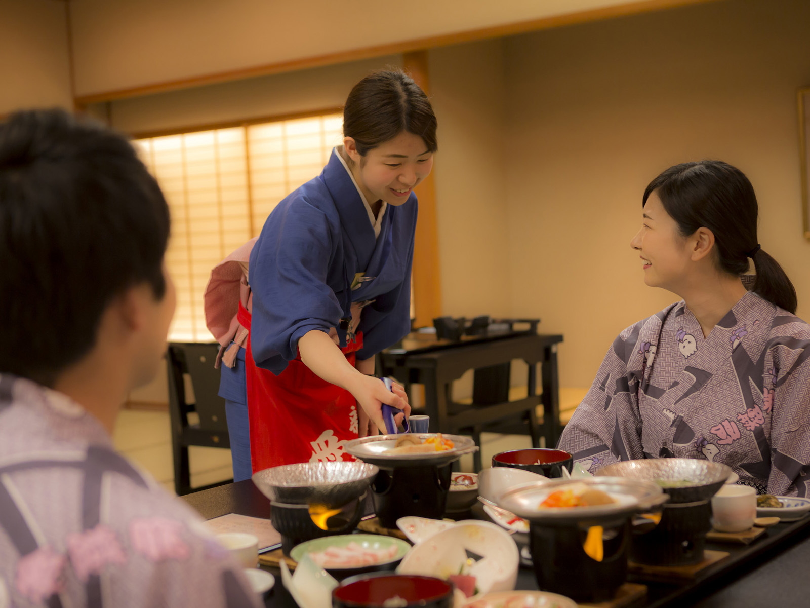 結びの宿　愛隣館 【会場おまかせ】夕食会場おまかせ基本プラン ※お一人様1100円割引