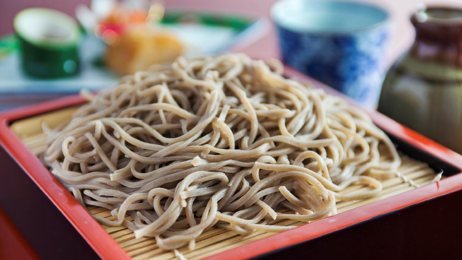 奥州平泉温泉 そば庵 しづか亭 特選グルメ！トロける前沢牛で「すき焼き」　ボリューム重視でみんなで、囲んでご夕食