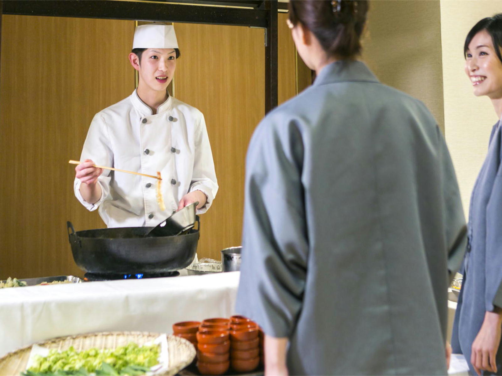 盛岡つなぎ温泉 ホテル紫苑 【南部曲り家会席 四季彩】源泉掛け流し半露天風呂付きのスイートルームを至福でひとときを