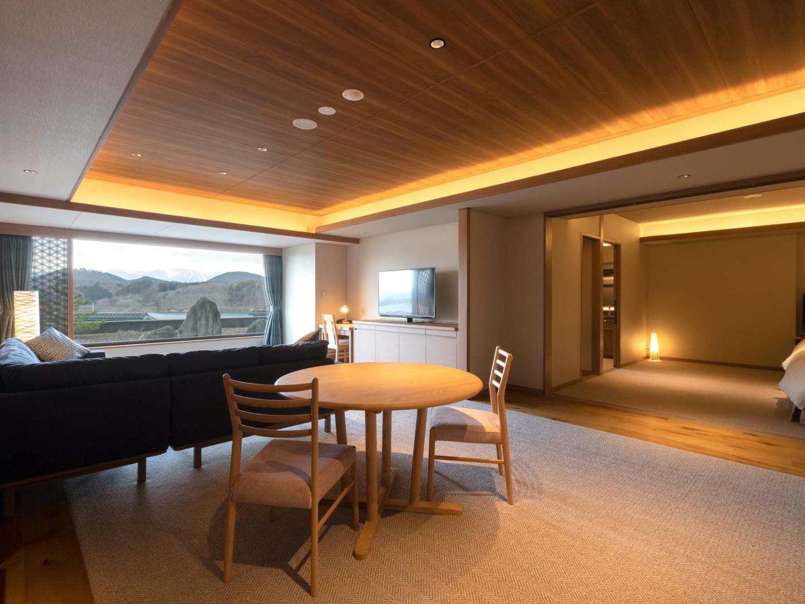 盛岡つなぎ温泉 ホテル紫苑 源泉200%の幸せ　ホテル紫苑「Premium rooms」で雅やかに過ごす【優雅プラン】