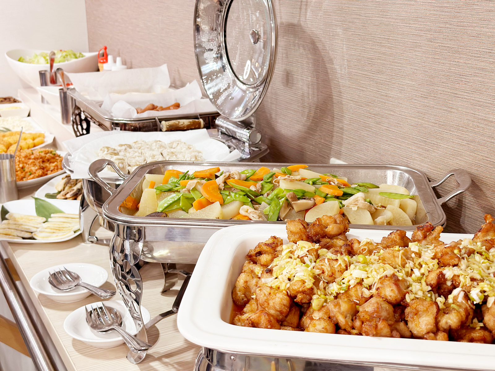 ホテルプレミアムグリーンプラス 【研修出張プラン】　朝食付　2泊からの連泊プラン