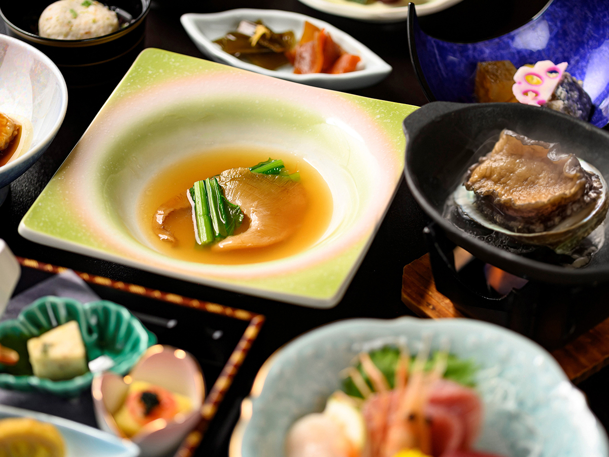 南三陸ホテル観洋 【鮑・ふかひれプラン】三陸の味覚の共演！豪華食材を堪能♪
