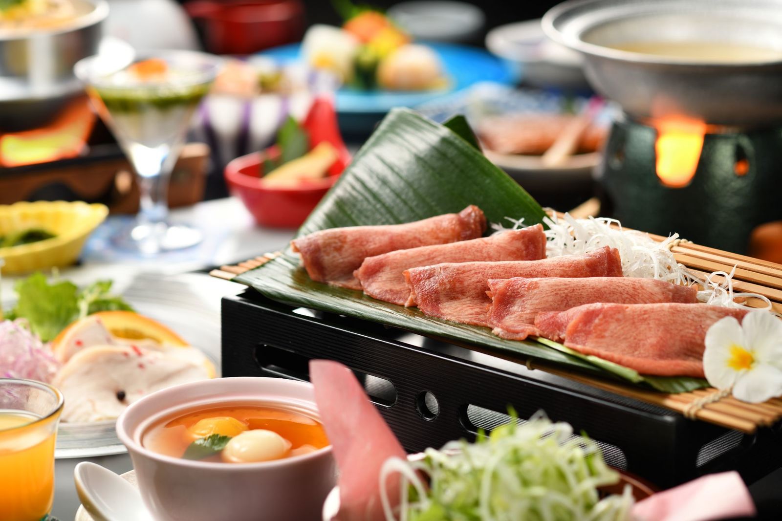源蔵の湯　鳴子観光ホテル 《★当館スタンダード★》【オールインクルーシブ】宮城・仙台名物「牛タン」に舌鼓♪牛タンのしゃぶしゃぶ御膳