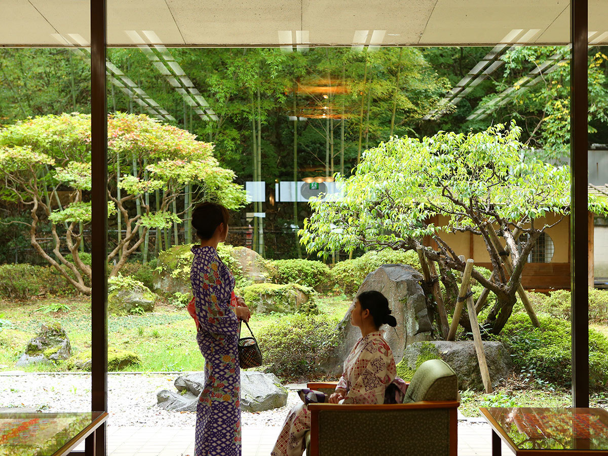 大江戸温泉物語 幸雲閣 【1泊2食付】湯花舞う「美肌の湯」基本バイキングプラン