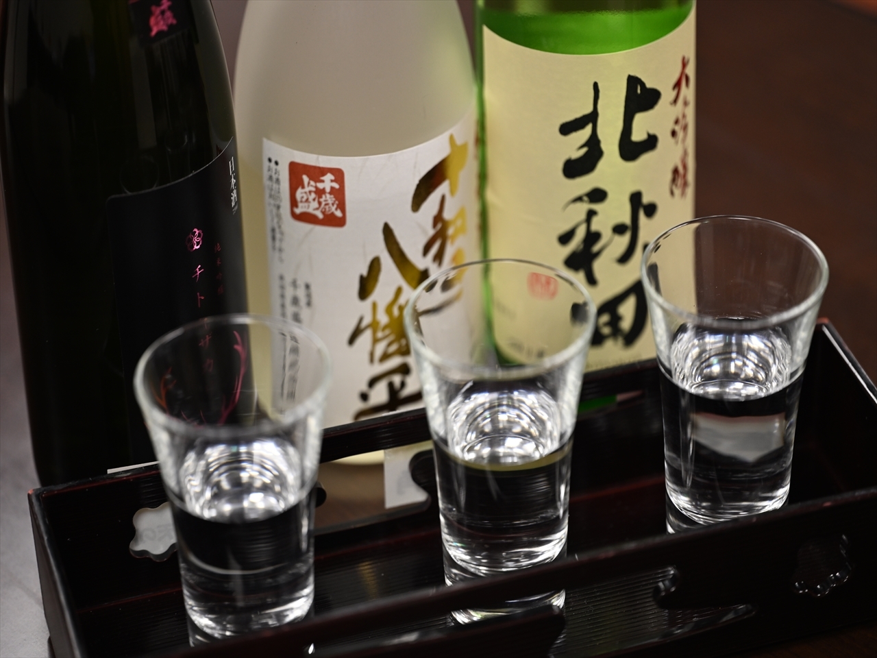 縄文のふる里　大湯温泉　ホテル鹿角 秋田の地酒3種飲み比べ♪旬の郷土料理に舌鼓★お料理は「小町コース」★夕食はお食事処