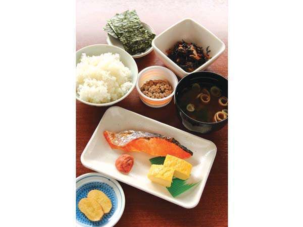 町家ホテル角館 共【朝食 和定食】　武家屋敷まで徒歩2分「近い宿」観光にビジネスに≪駐車場無料≫