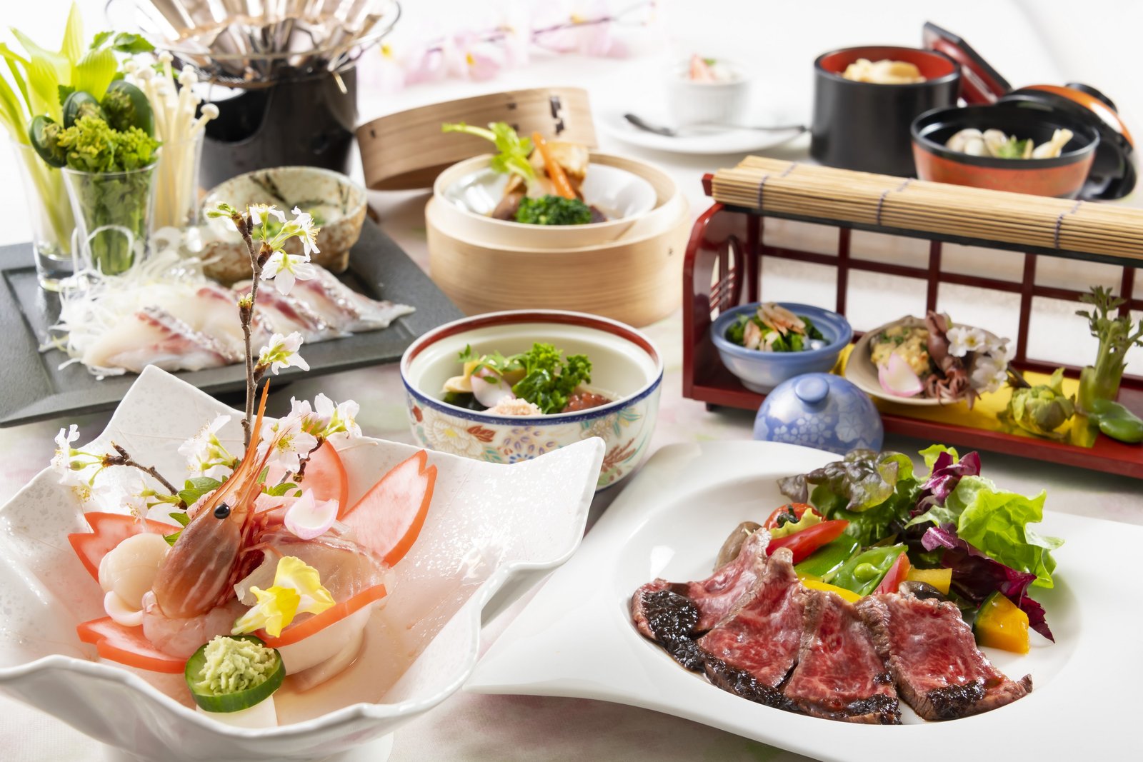 ホテルシンフォニー本館 【1泊2食〇源泉かけ流しの湯と山形の旬の美味を堪能～季節の和洋中折衷会席スタンダード】