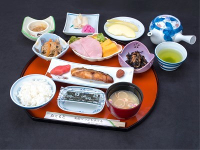 琥珀の湯　欅の宿 【出張応援】朝食サービス！素泊り・深夜チェックイン＆深夜温泉入浴OK