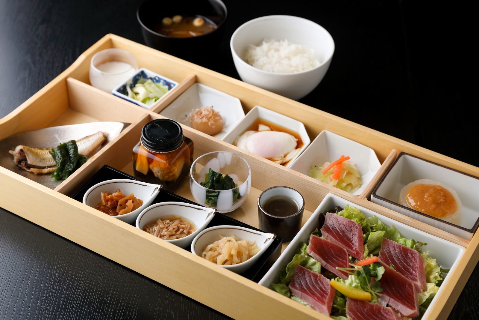 KAMEYA HOTEL 【朝食付き】朝食は庄内の郷土料理とブランド米の小鉢御膳