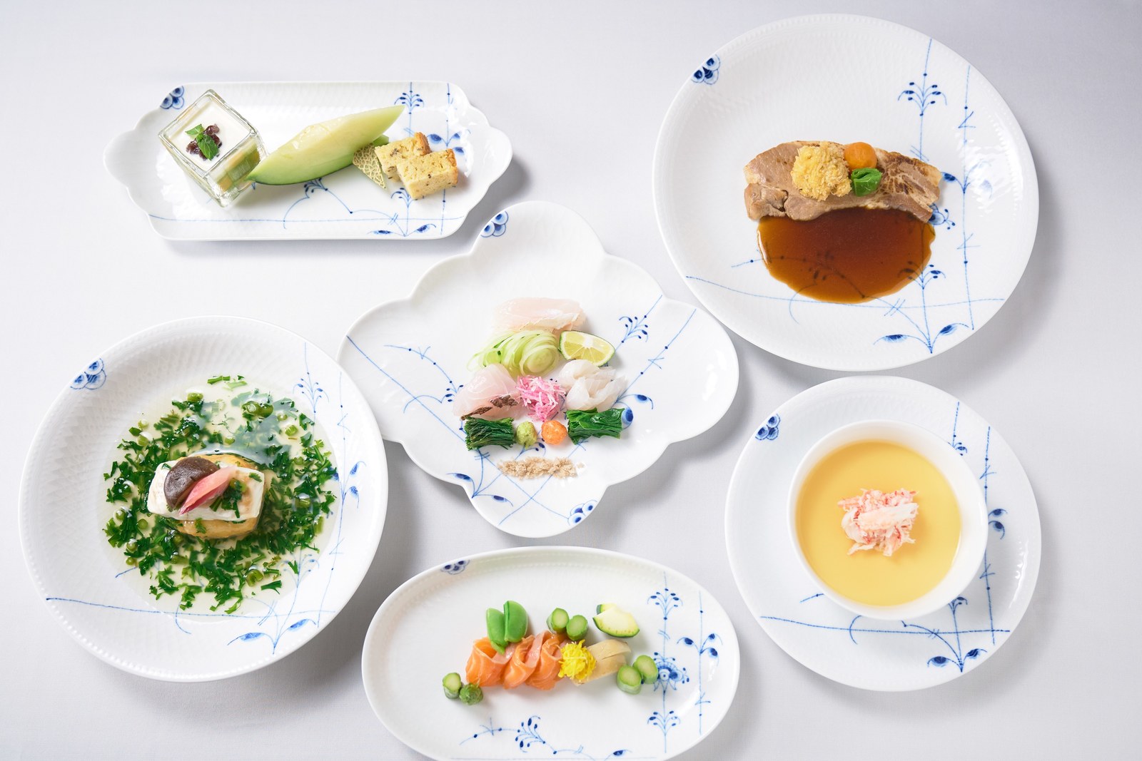 KAMEYA HOTEL 【龍宮殿懐石プラン】【OUT12:00】ロイヤルコペンハーゲンの食器で愉しむ懐石料理