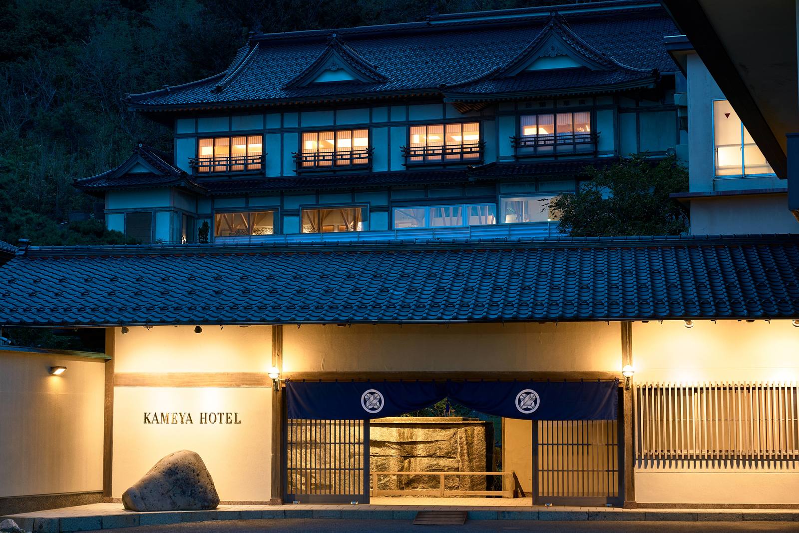 KAMEYA HOTEL 【エグゼクティブフロアHOURAI】【OUT12:00】日本海を望む最上階客室で至福のひとときを