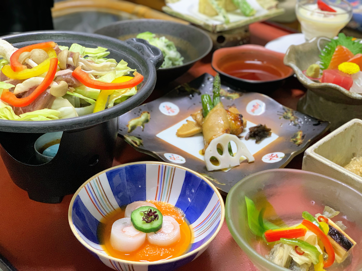 創作料理が自慢の宿　会津　喜多方　熱塩温泉　山形屋