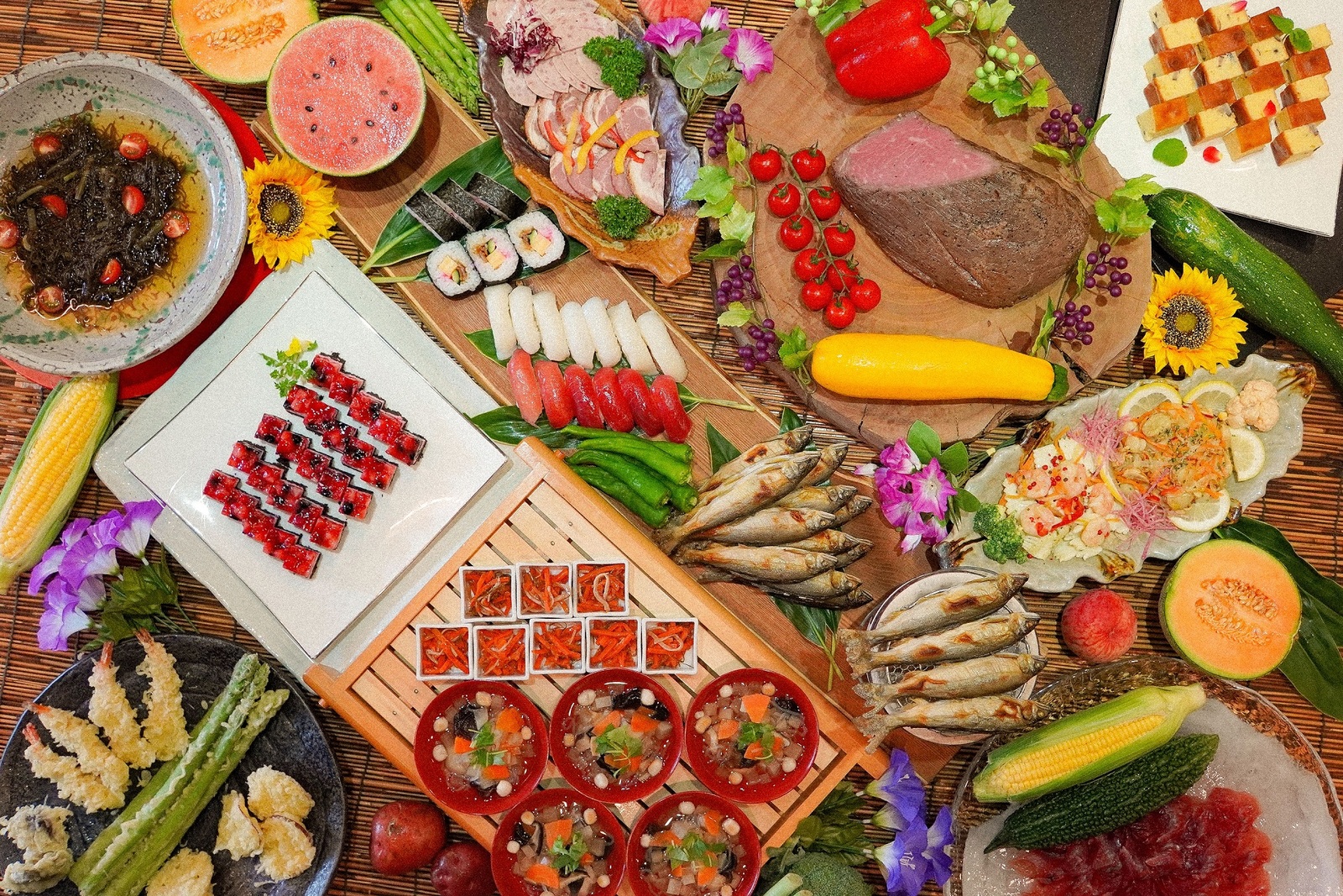 裏磐梯レイクリゾート 迎賓館 猫魔離宮 【訳ありでお得】食事会場まで遠い＆本館と同料理内容の『約50種の新様式バイキング』