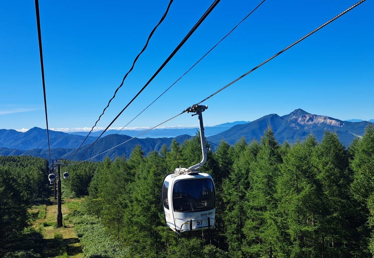 EN RESORT Grandeco Hotel グランデコ裏磐梯ロープウェイ【往復乗車券付き】｜夕朝食は人気の地産地消ビュッフェ
