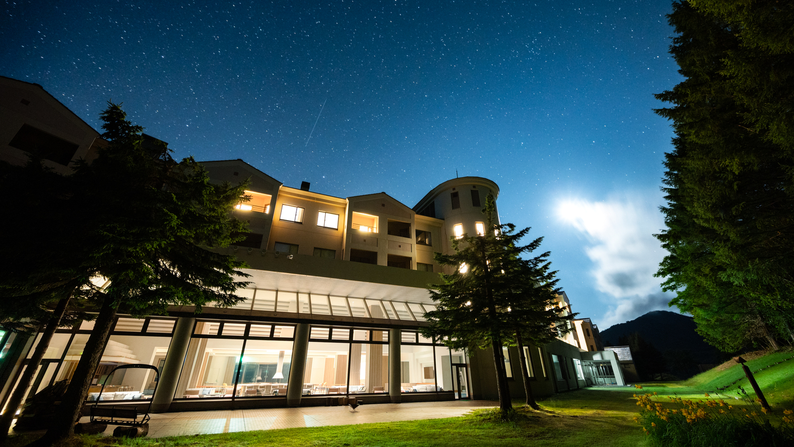 EN RESORT Grandeco Hotel 【訳あり】チェックイン１７時～チェックアウト９時のショートステイでお得｜夕朝食付き