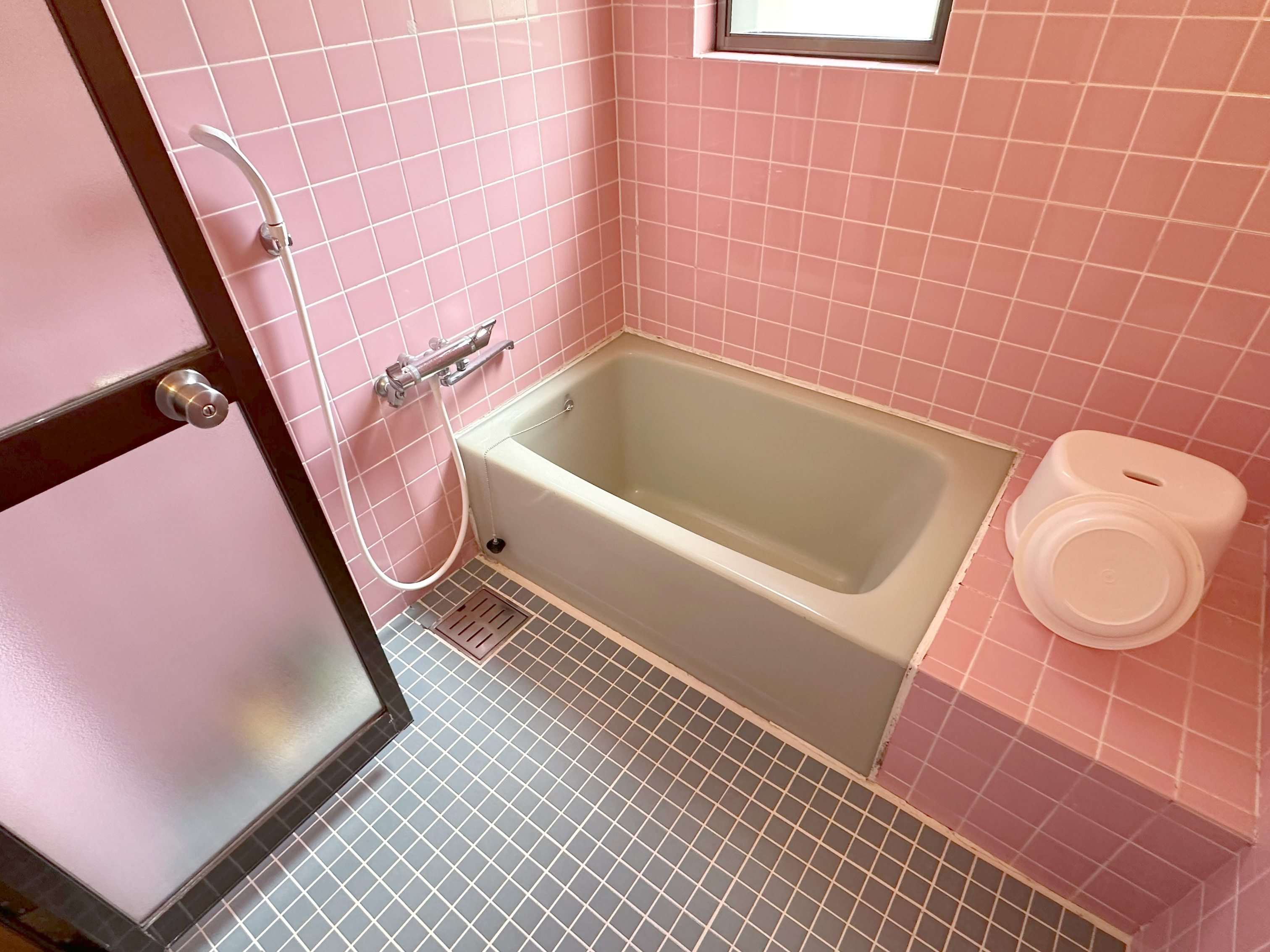 Nature cottage Akabeko 戸建てタイプ3LDKコテージ一例：浴室