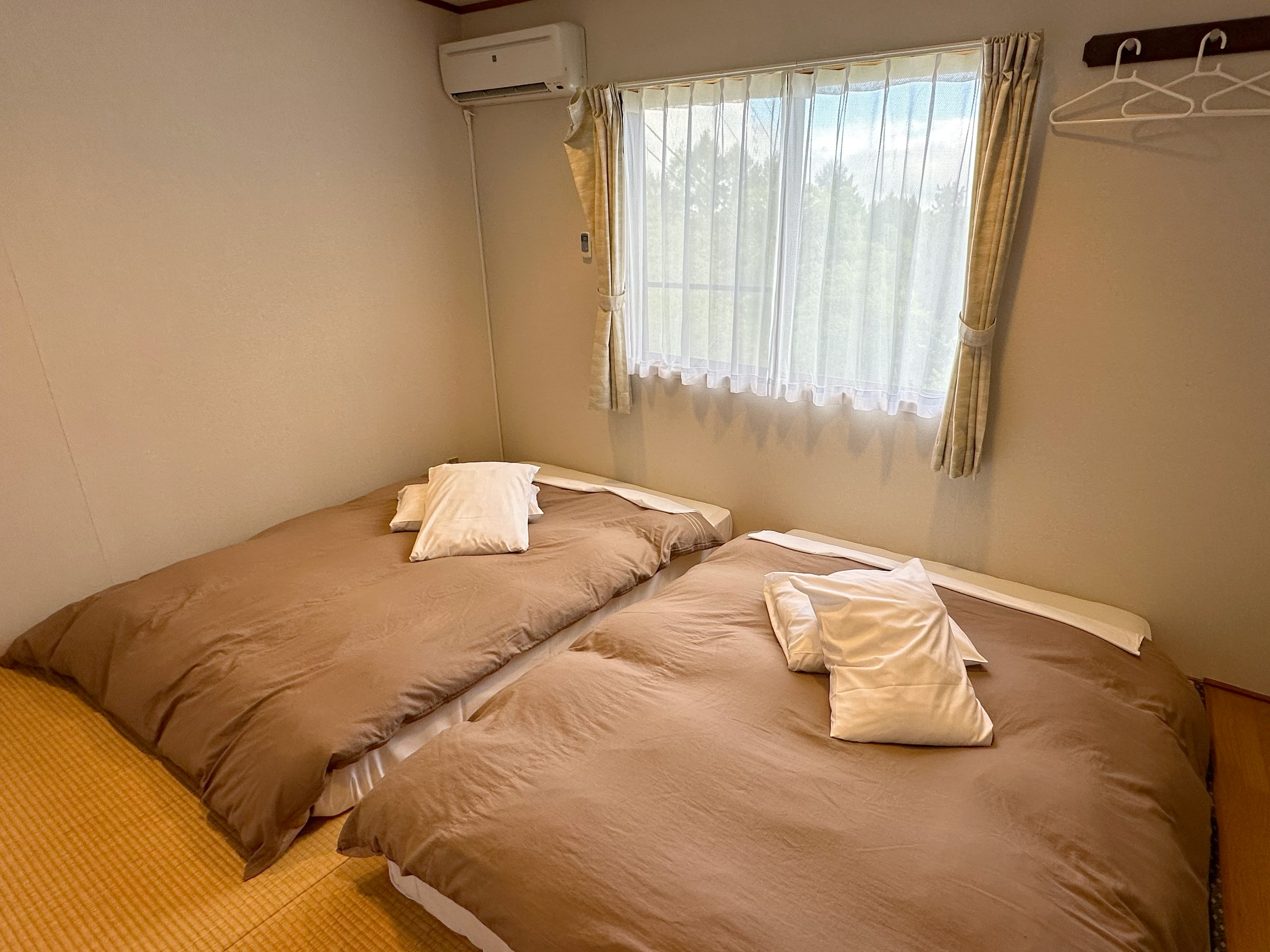 Nature cottage Akabeko 戸建てタイプ3LDKコテージ一例：寝室