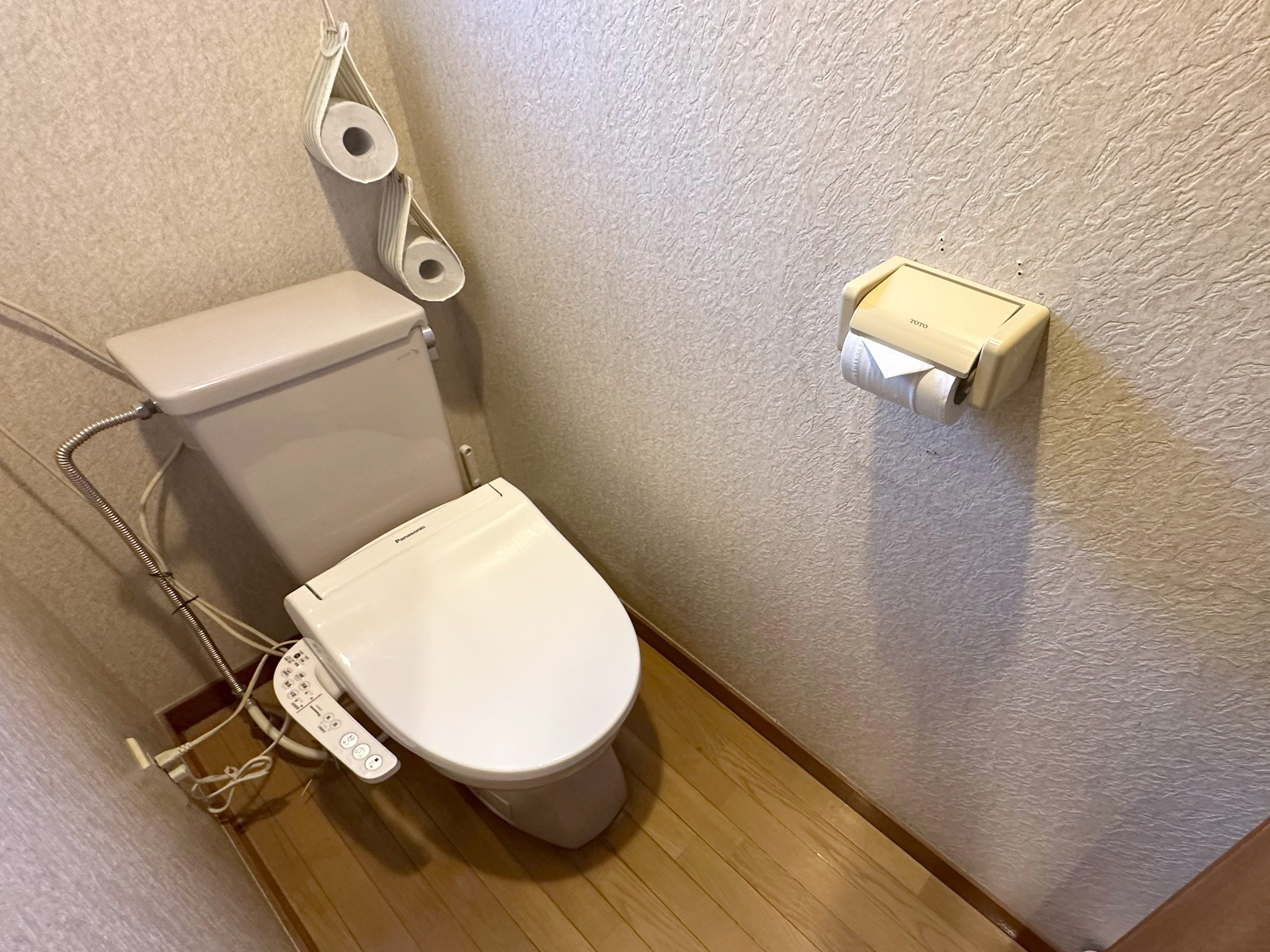 Nature cottage Akabeko 連棟タイプ1LDK：洗浄機付きトイレ