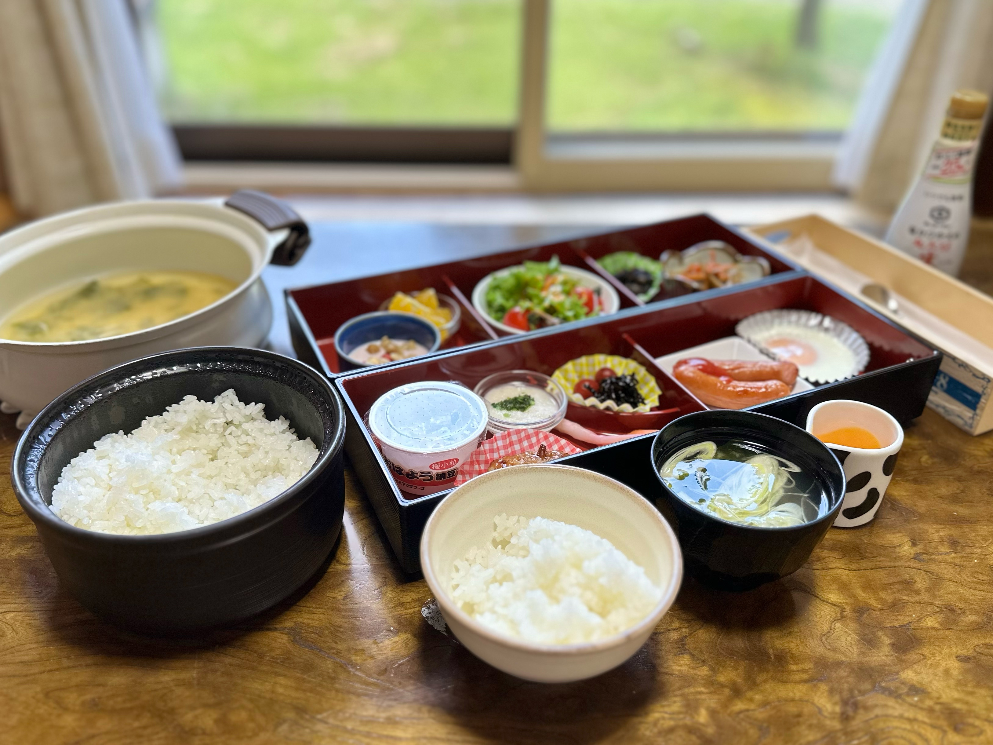 Nature cottage Akabeko 【あっさり？ガッツリ？選べる朝食付★特典付】和朝食またはオリジナルビーフ/チキン/ポークのハンバーガー＜新型露天・リビングテラス付＞