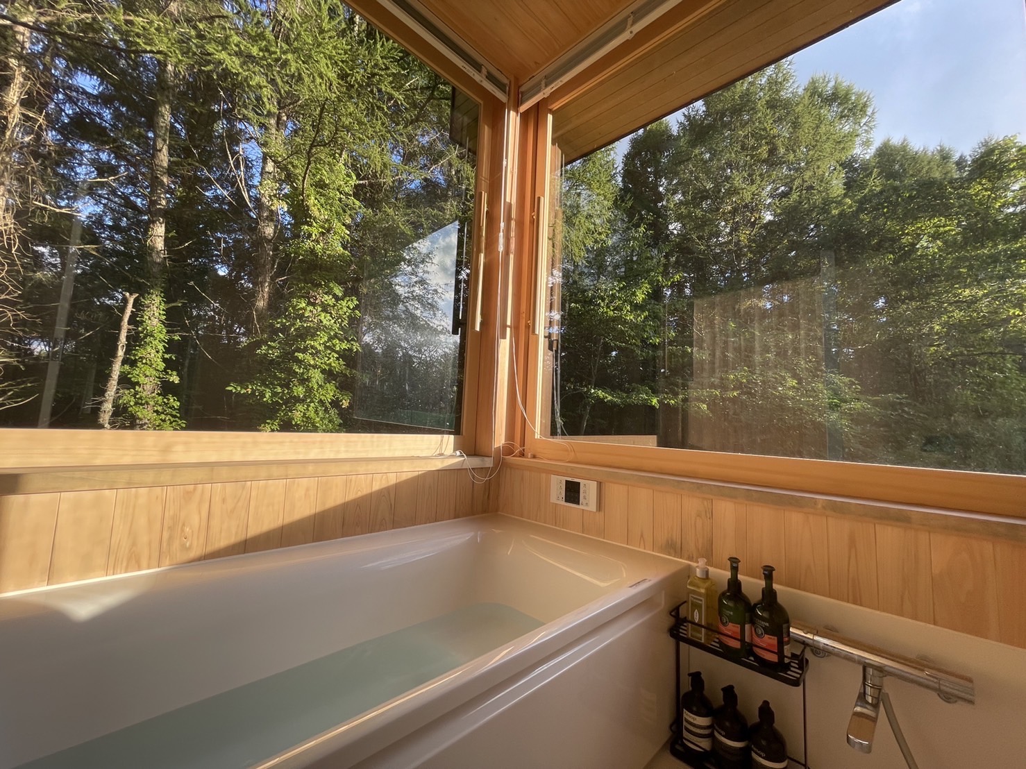 Nature cottage Akabeko 【新型露天風呂付き戸建て2LDKコテージ★特典付】大きな窓から自然を感じながらお風呂を満喫！(素泊まり)