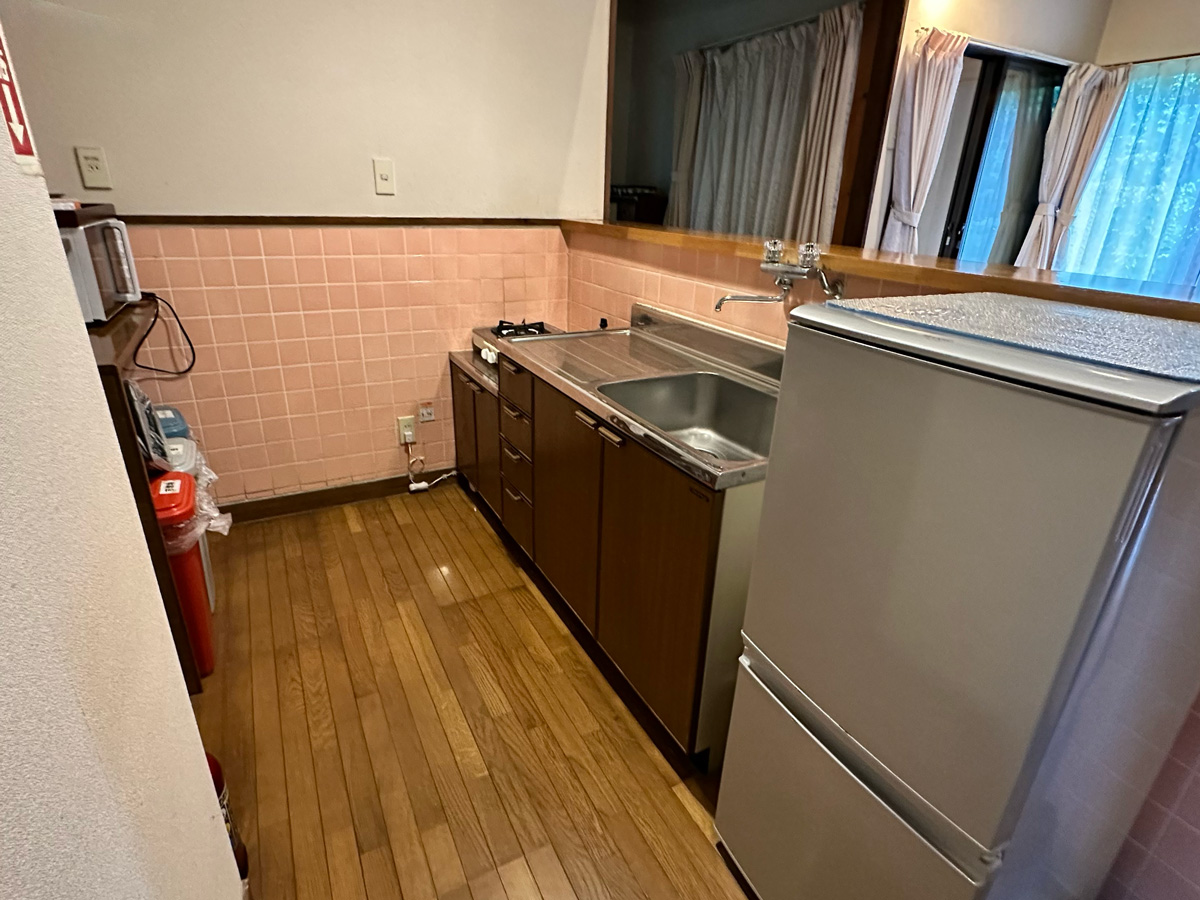 Nature cottage Akabeko 新型露天付戸建てタイプ２LDK：キッチン