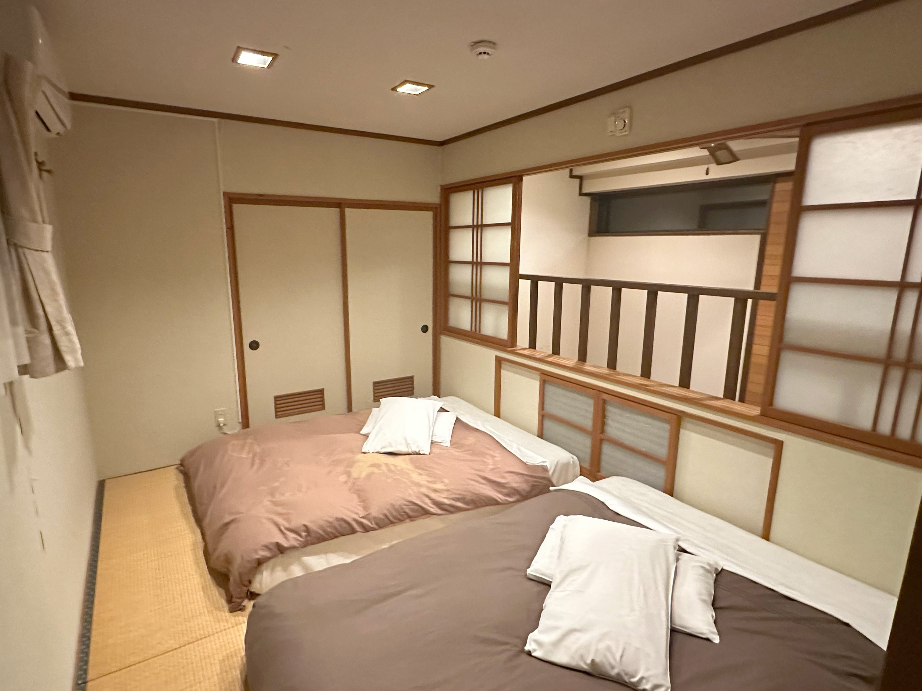 Nature cottage Akabeko 新型露天付きコテージ：２階寝室