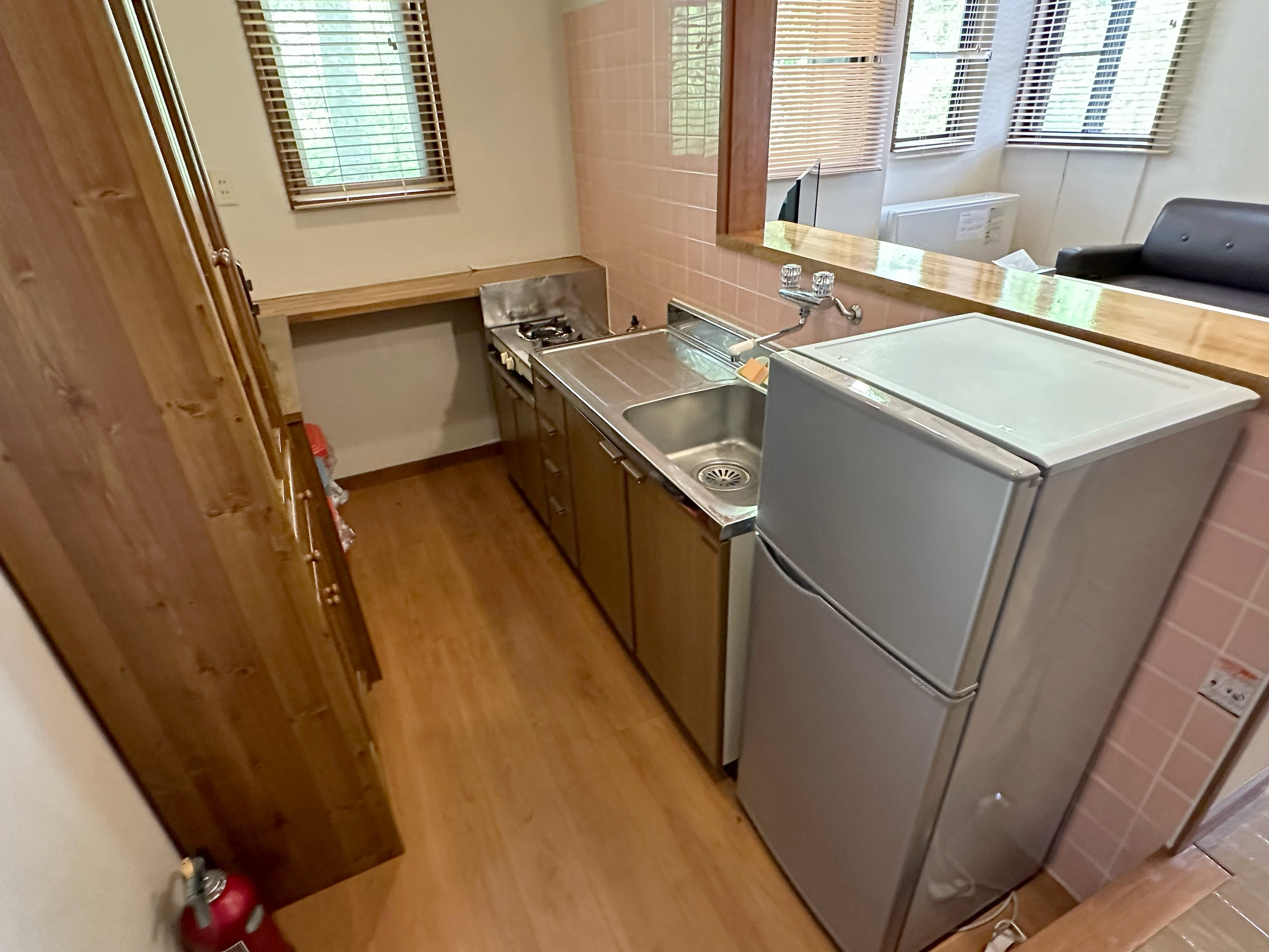 Nature cottage Akabeko 連棟タイプ2LDK(客室一例)：簡易キッチン