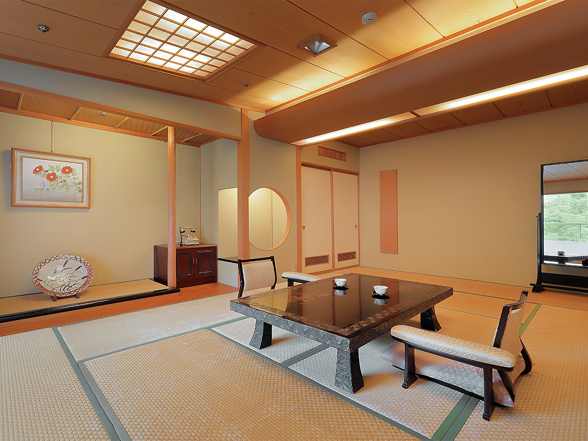 ホテルサンシャイン鬼怒川 【和洋室】13階ロイヤルルーム【吊橋側】