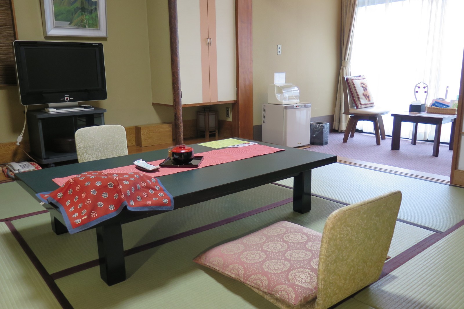 きぬ川国際ホテル 落ち着いた雰囲気の和室。ペットちゃんとのご宿泊にご利用...
